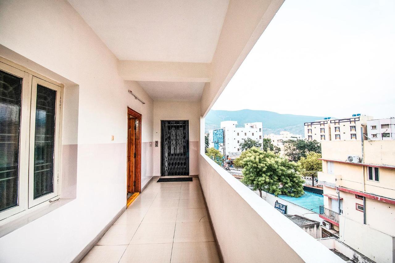 Fabhotel Aditya Yatri Nivas - Nr Tirupati Railway Station المظهر الخارجي الصورة